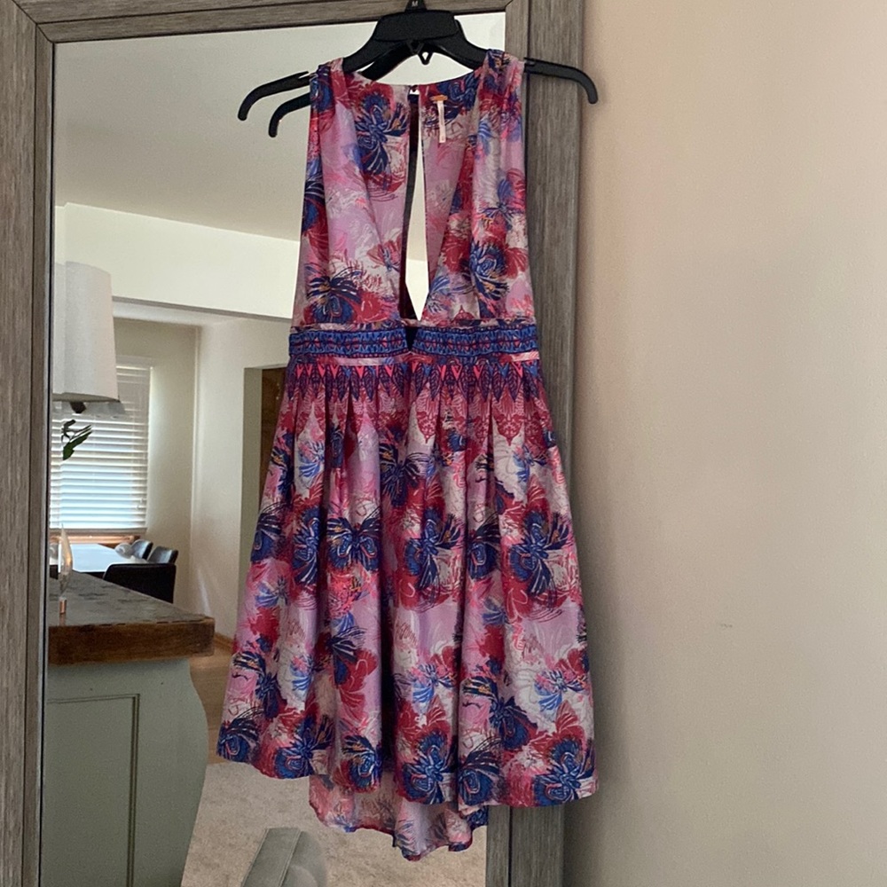 Free People, M, Daydreaming’ o-ring, tied back mini dress, beautiful & light!!!